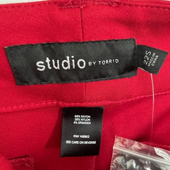 Studio by Torrid
Signature point stretch trousers 
new with tags 
size 22S red - Picture 2 of 5